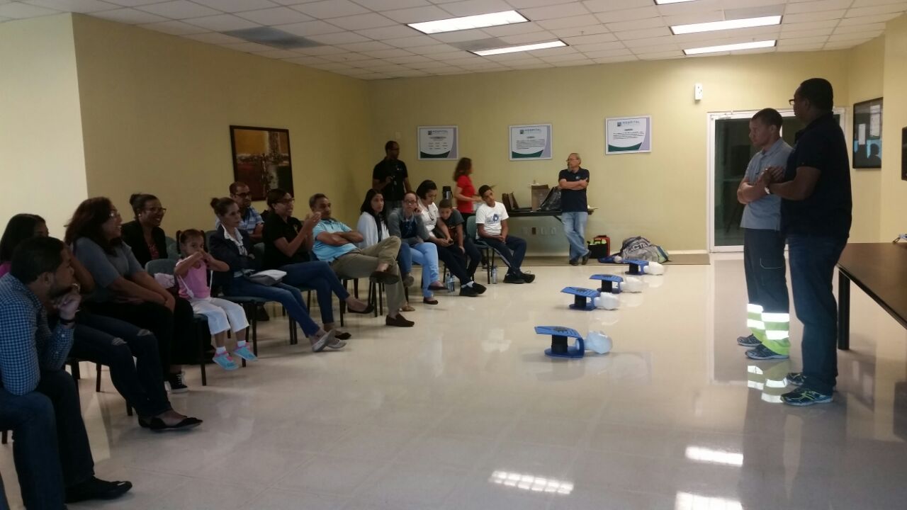 Durante el taller a periodistas por parte del hospital Ney Arias Lora.