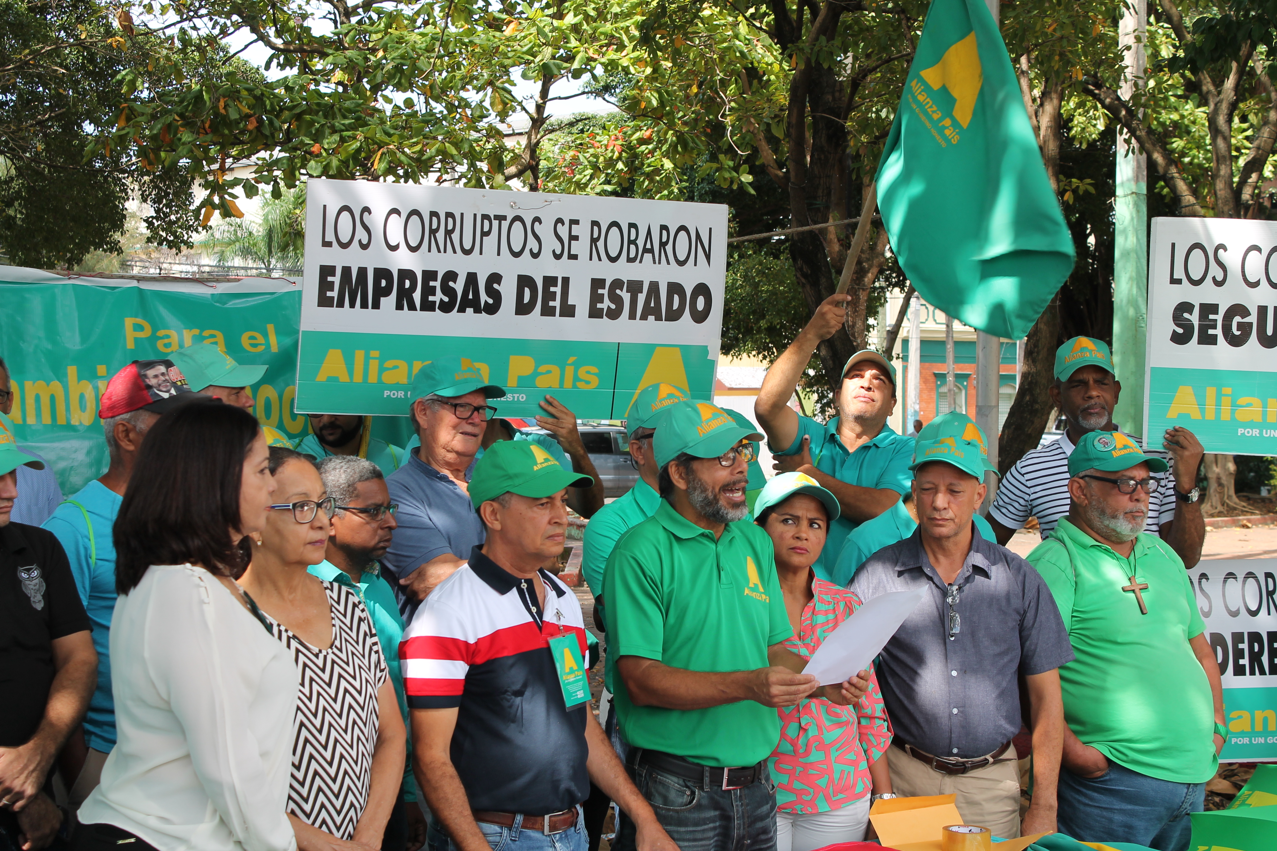 Durante la campaña de afiliación de Alianza País