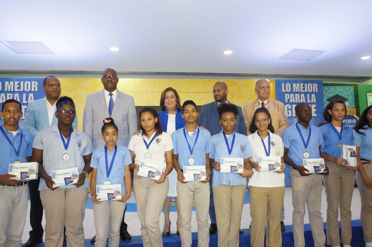 urante la premiación a la  excelencia académica por parte del ASDE