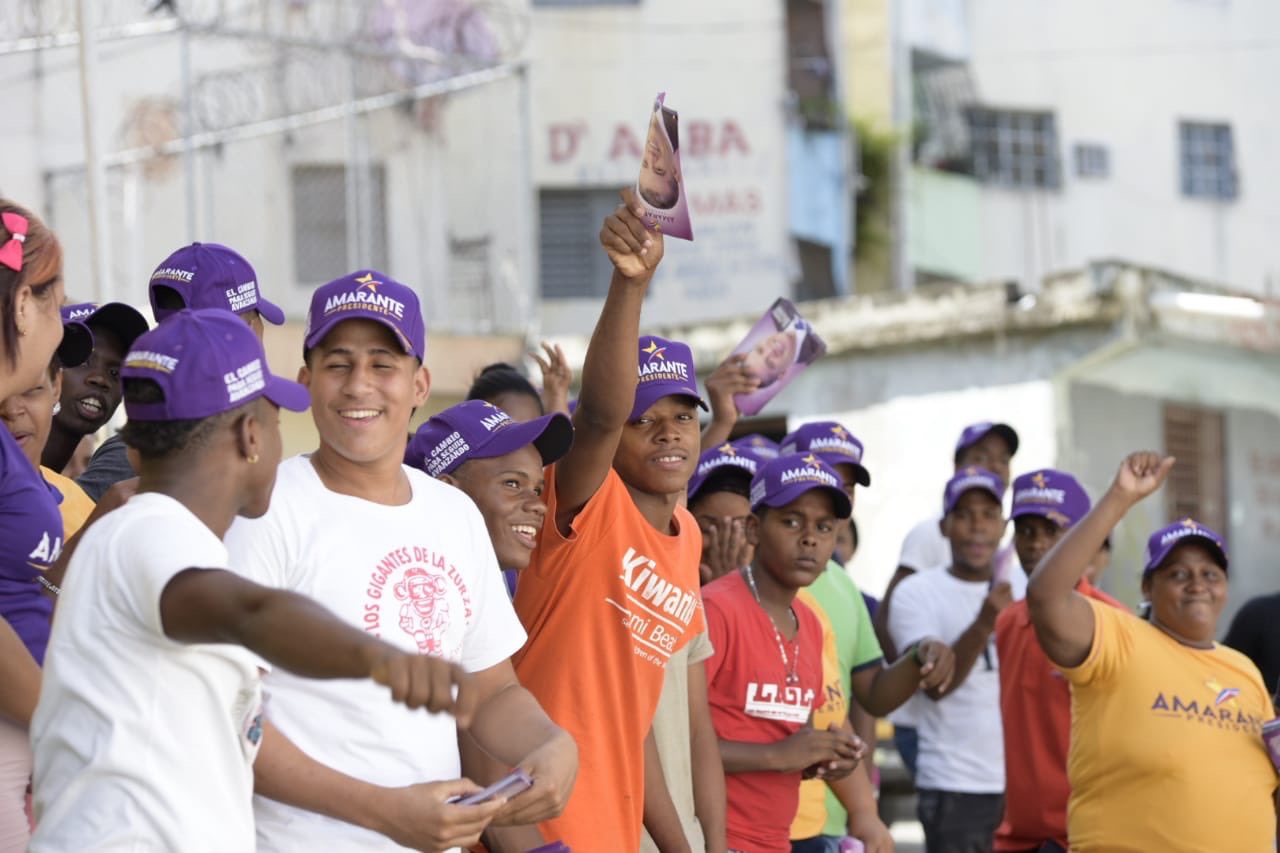 Seguidores voluntarios de Carlos Amarante Baret