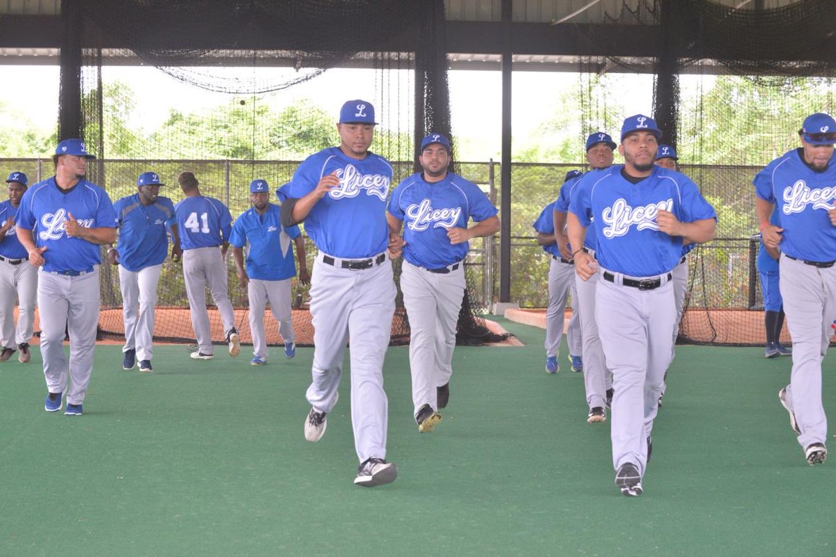 Inicio de entrenamientos de los Tigres del Licey 2018-2019. Foto Danny Polanco.