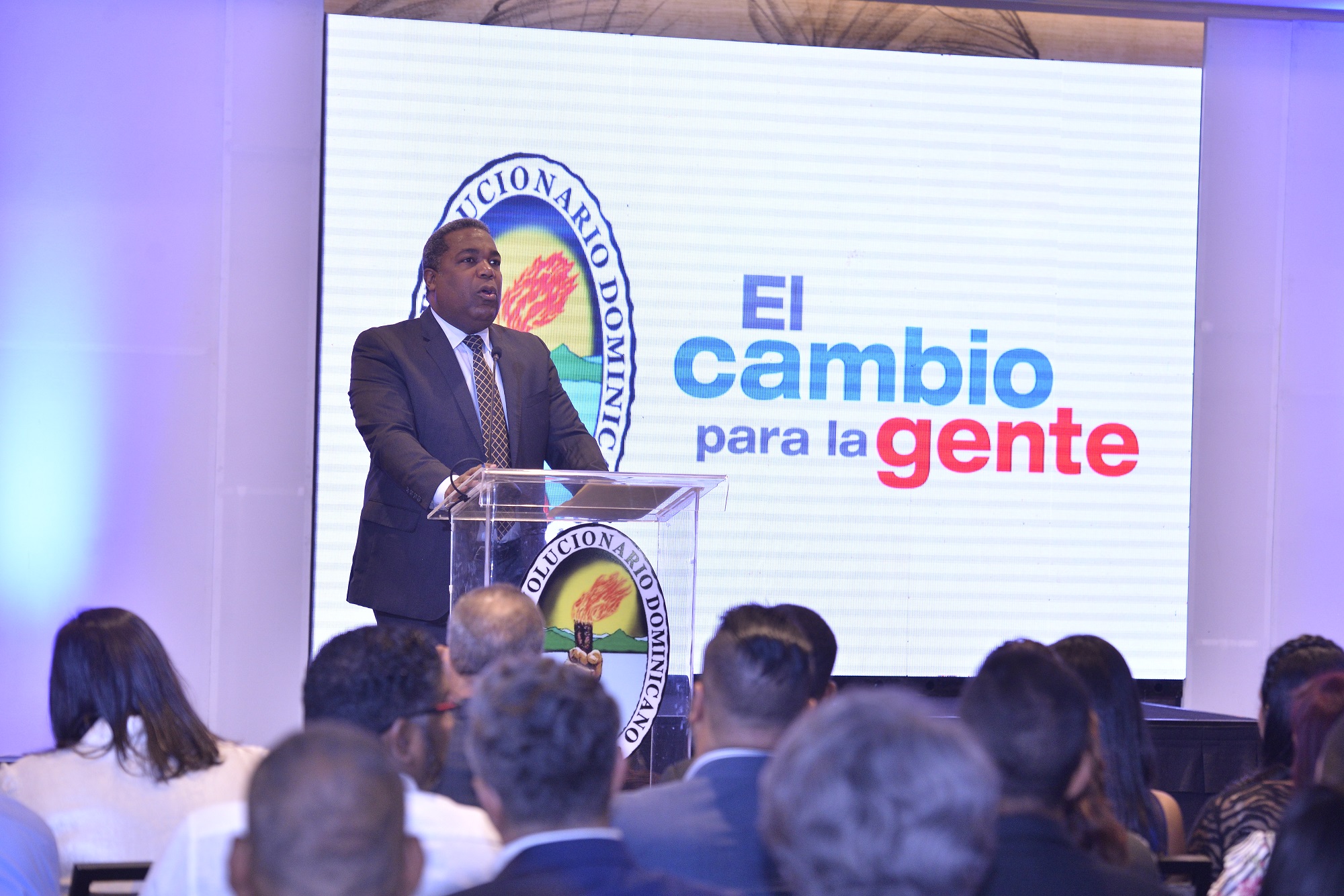 Lanzamiento candidatura presidencial Tony Peña Guaba. Foto Edward Rounstand