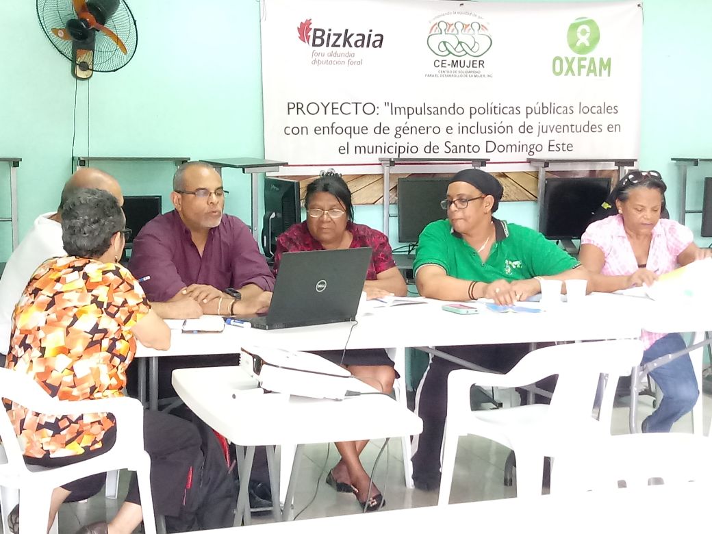 En Santo Domingo Este las mujeres trabajan más que los hombres, sin embargo son discriminadas, aunque hagan el mismo trabajo que ellos  les pagan menos.