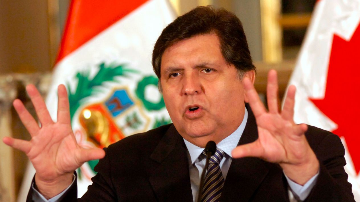 El Expresidente Peruano Alan García Se Dispara Al Ser Detenido Según Medios