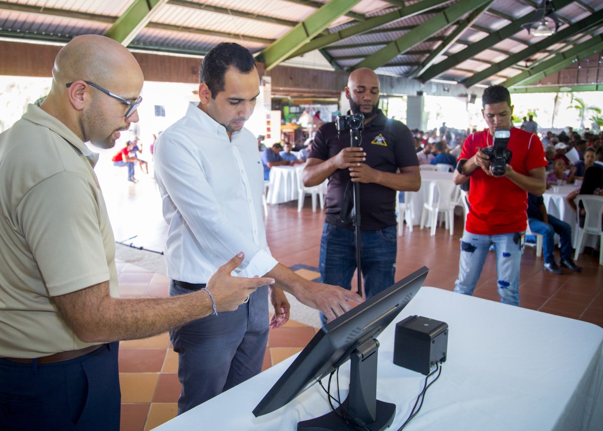 Jce Realiza Demostración De Voto Automatizado A Jóvenes Emprendedores De La Vega 5689