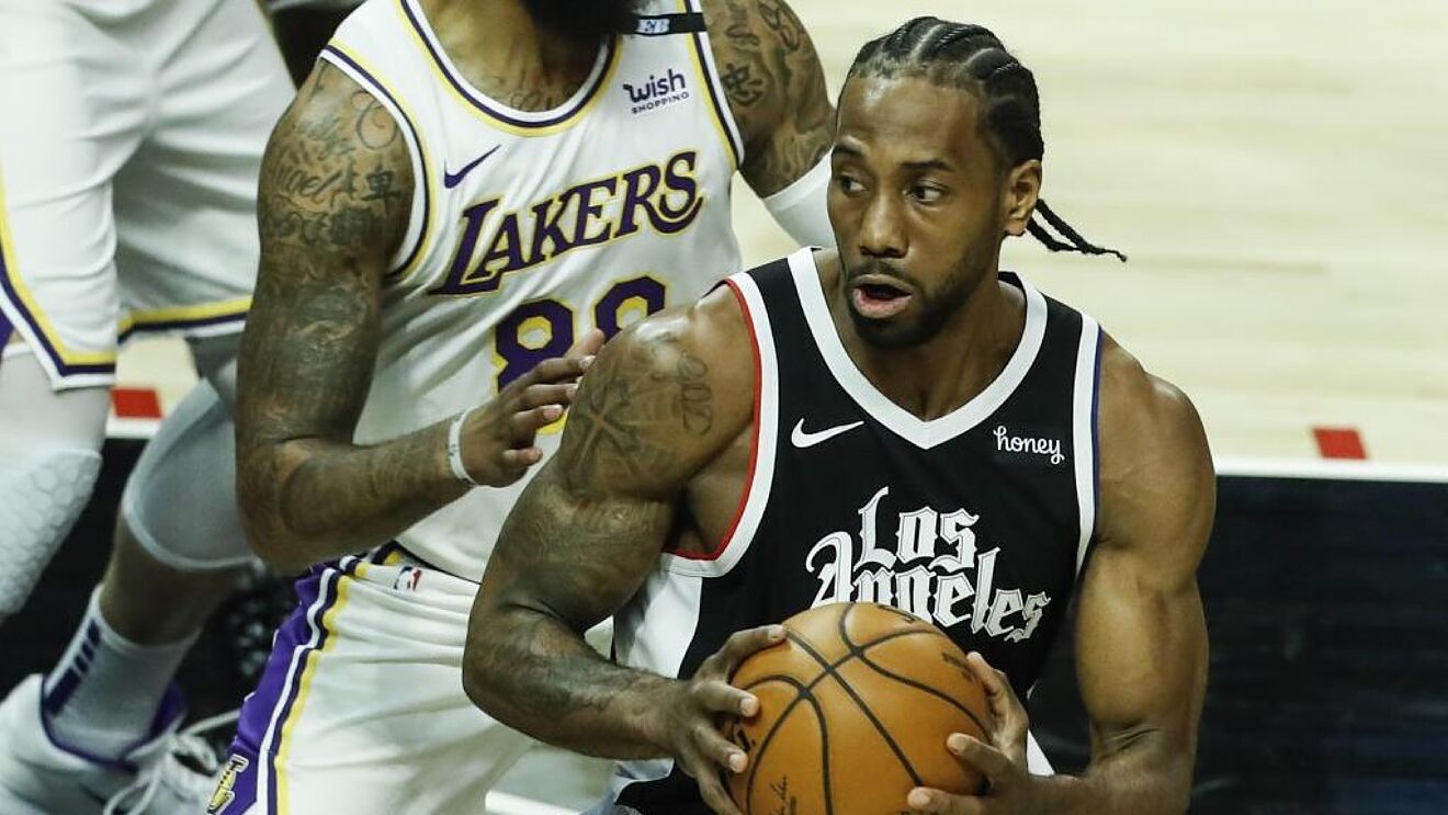 Kawhi se opera; no hay fecha para su regreso