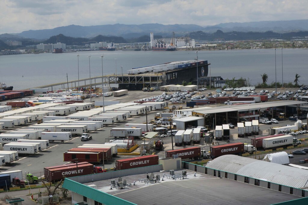 Tráfico marítimo en Puerto Rico por el paso de Grace