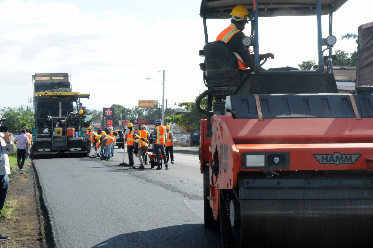 Afirman Obras Públicas construye con parámetros para reducir accidentes