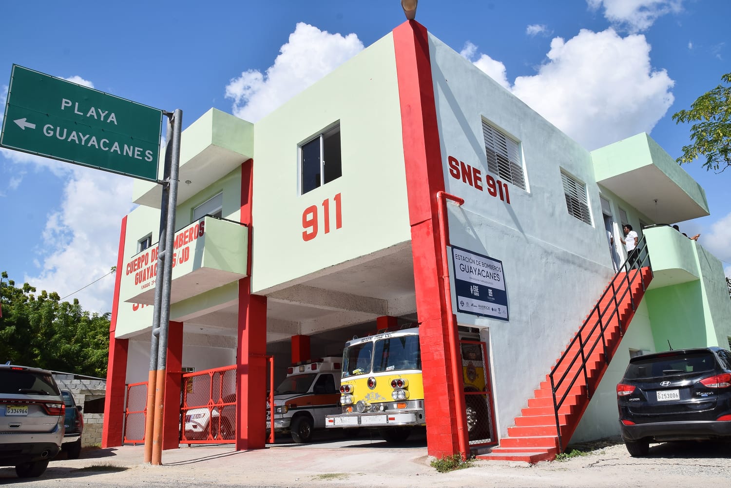 Construyen local a bomberos de Guayacanes por RD$7.2 millones