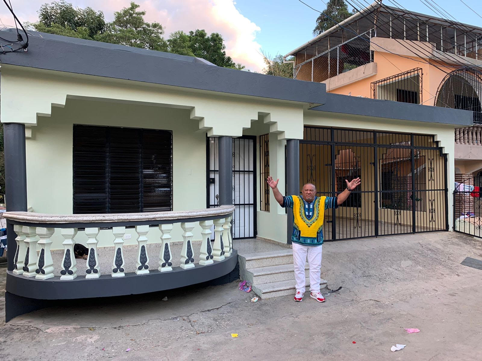 Bobolo vivía en una casita que no contaba con ninguna condición para un ser humano vivir.  