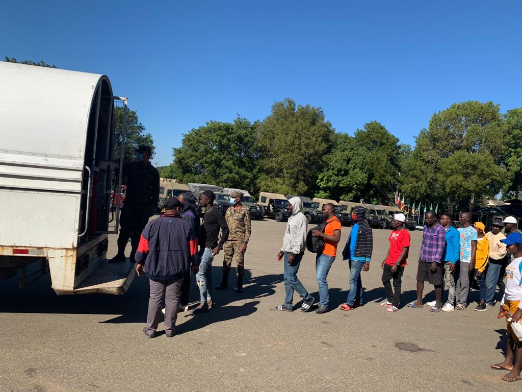 Detienen 150 haitianos en la frontera, entre ellos nueve embarazadas