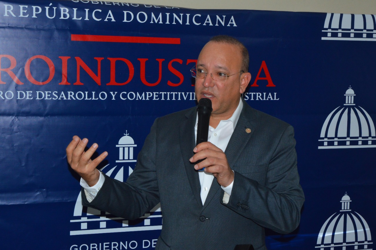 Rodríguez dijo, que República Dominicana es uno de los principales países del mundo en la producción y exportación de dispositivos médicos y materiales.