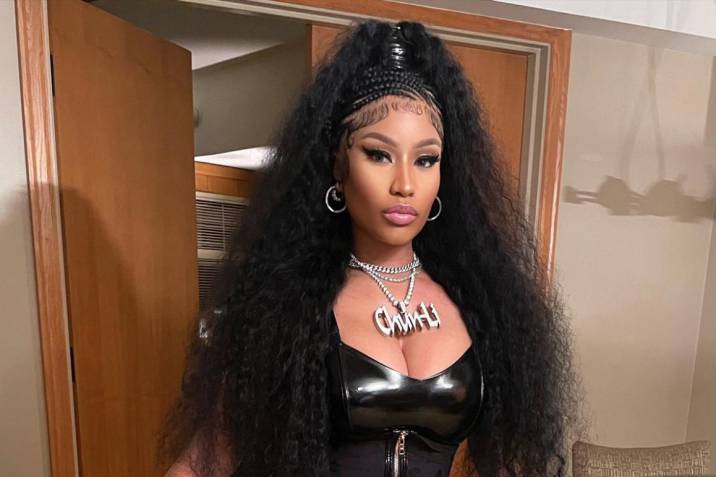 Minaj vuelve a la música tres años después con "Do We Have A Problem?"